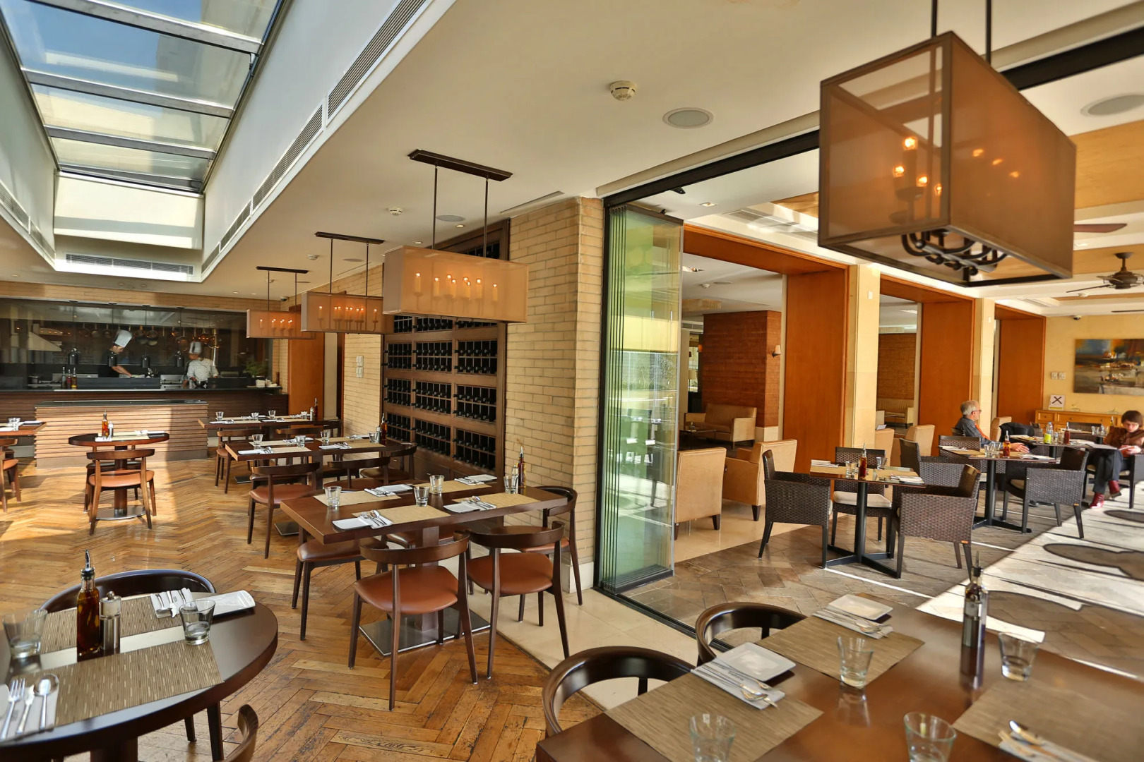 ALQasr Metropole Hotel