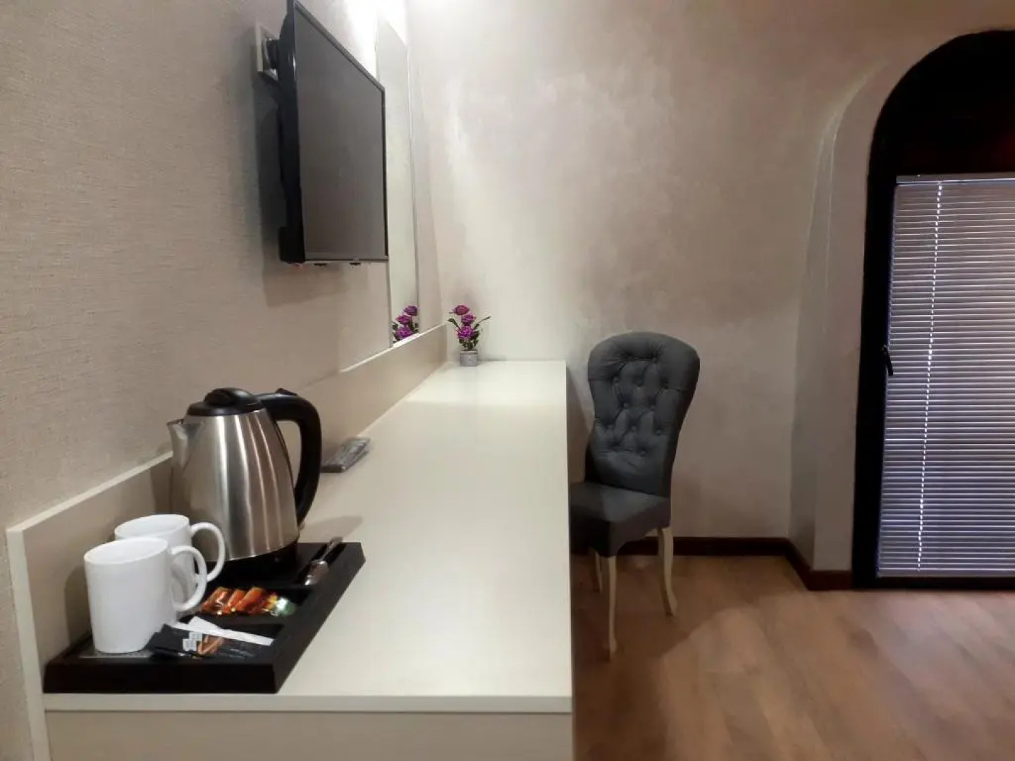 Отель DADIANI Inn