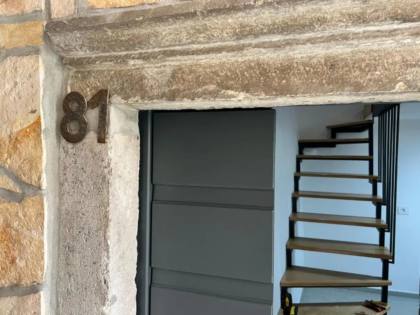 SeaYou!***Charming 1-bedroom rental unit in the old city center of Cres