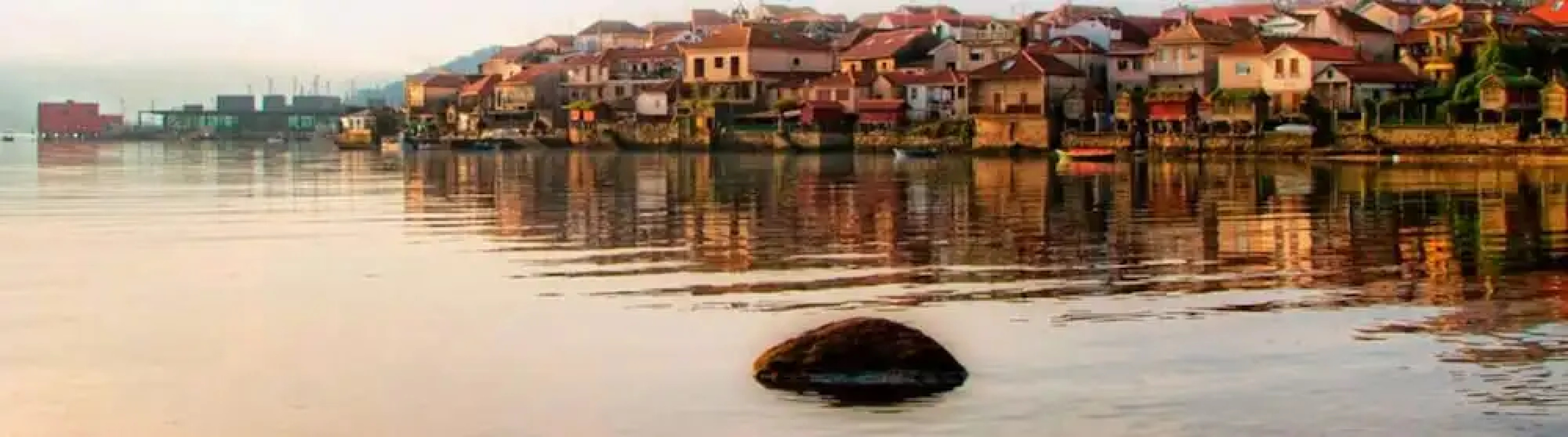 House in Combarro 101412 by MO Rentals