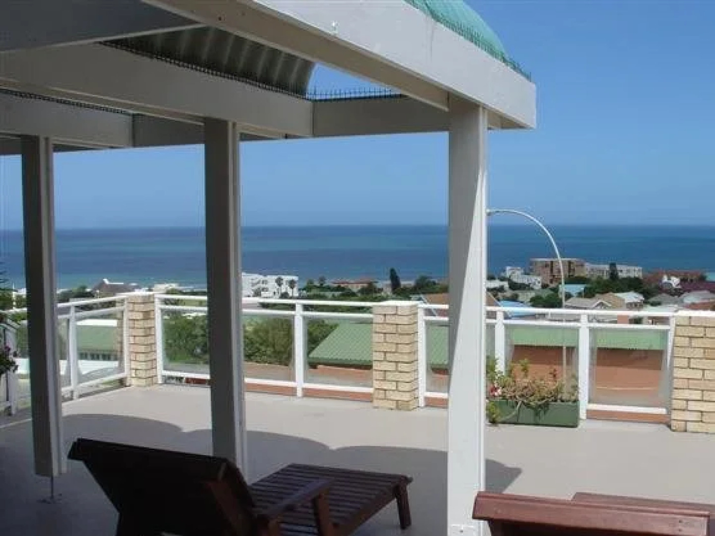 On The Bay Guesthouse