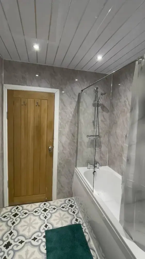 Cosy 3-bed House in Birmingham With Free Parking