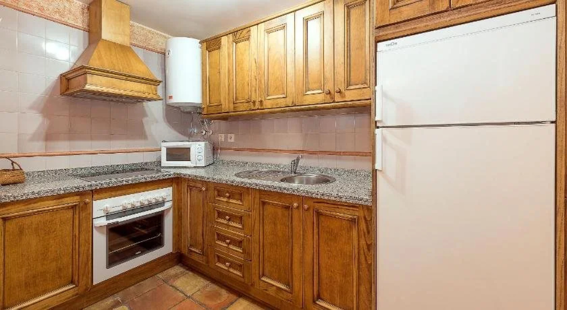 Caserio Del Colmenar