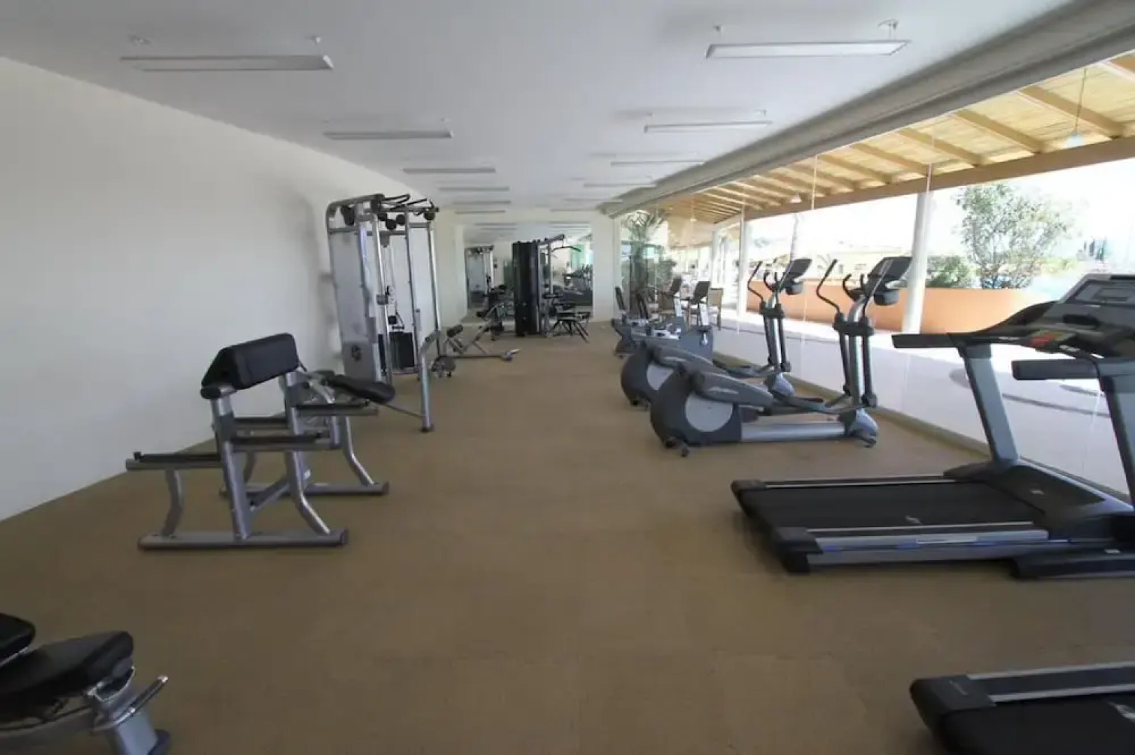 Luxury Private Resort 2-br 2-wr Condo w Breath Taking Lake Views