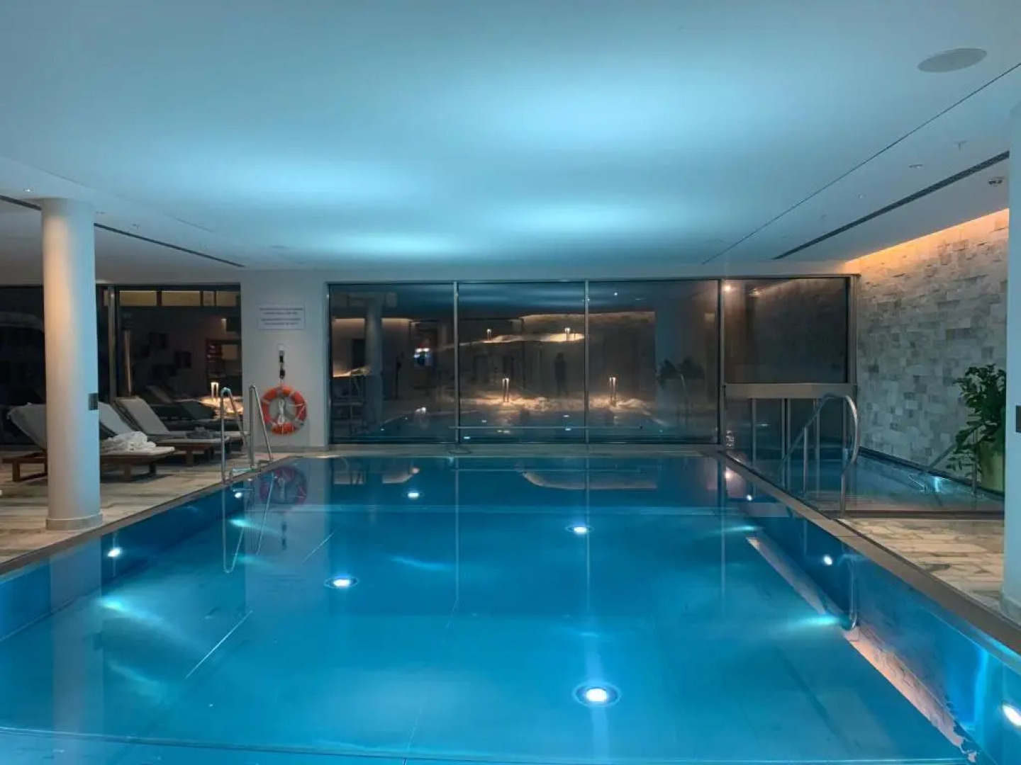 Alpen panorama luxury apartment with exclusive access to 5 star hotel facilities