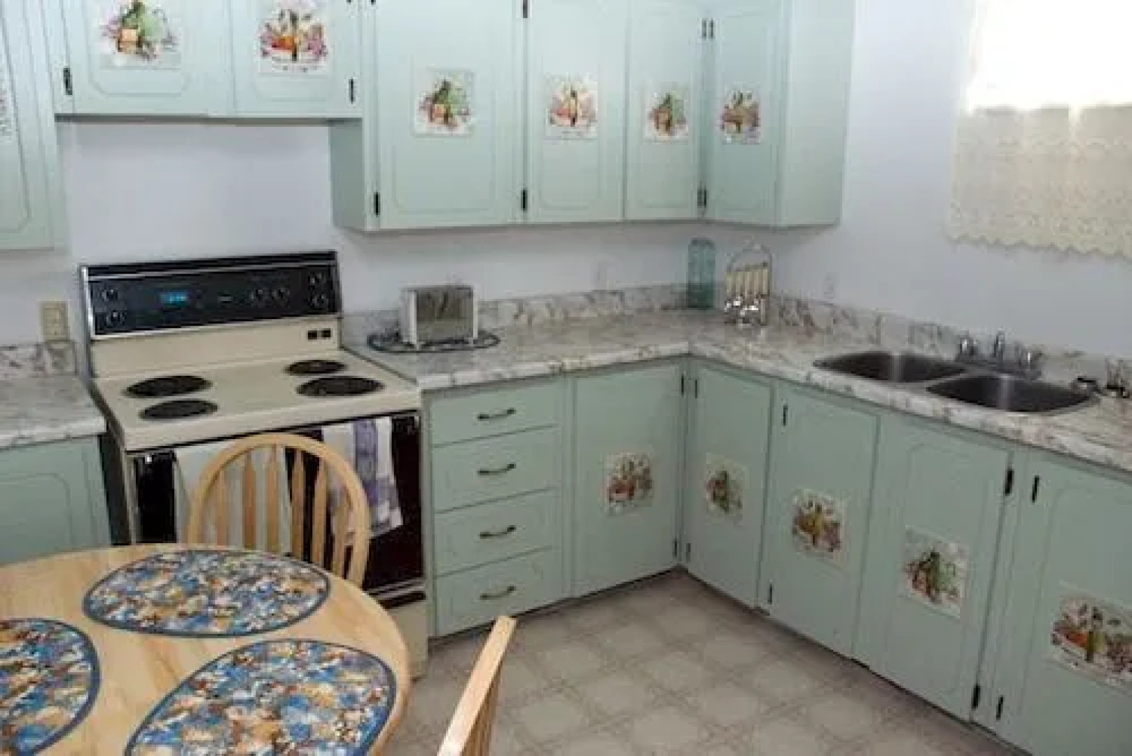 Joe-Lin Station Bed & Breakfast