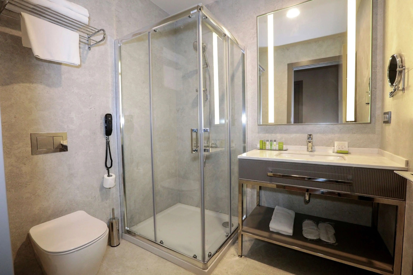 DoubleTree by Hilton Hotel Izmir Airport