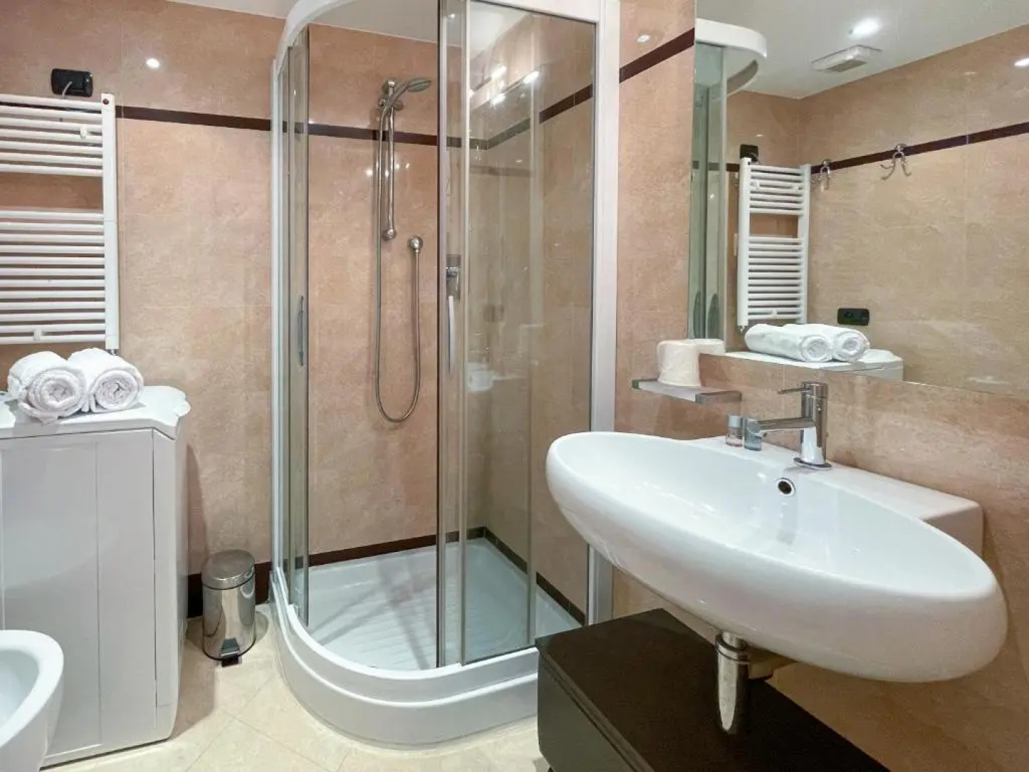 BH - MENTON VILLE - Modern flat 4 people