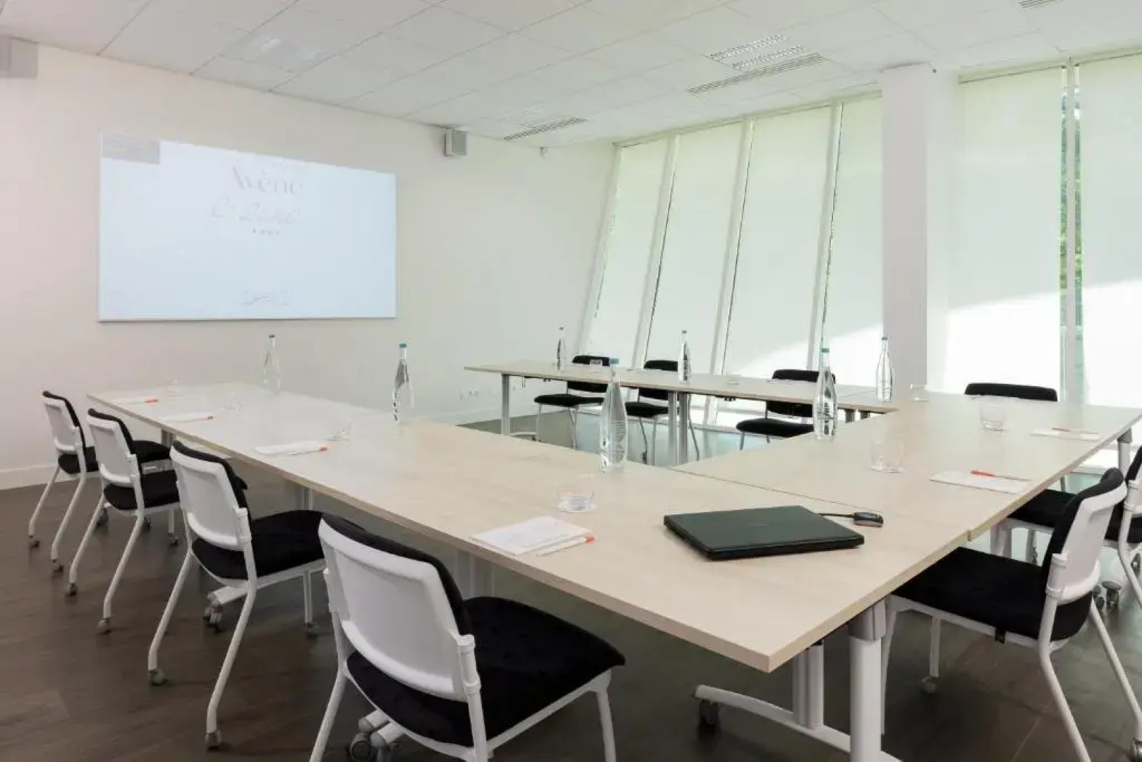 Eau Thermale Avene L'hotel