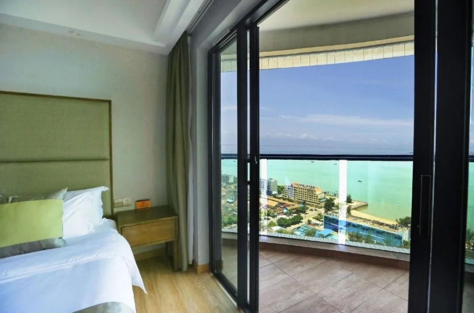 Lanting Seaview Hotel