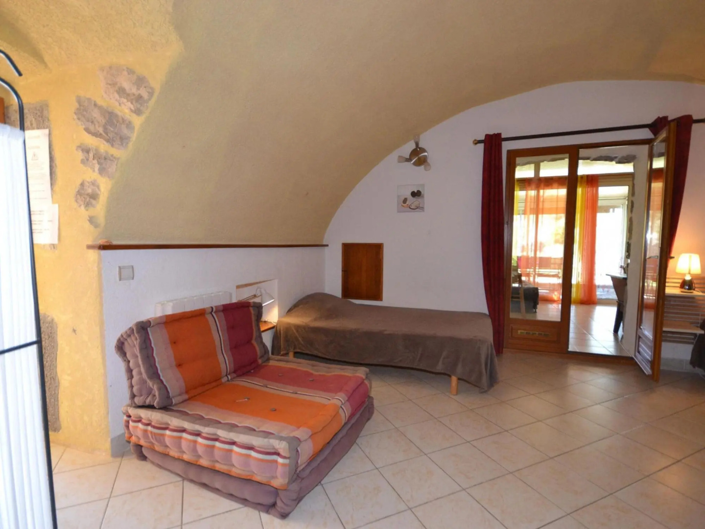 Amazing apartment in Lanas with large garden