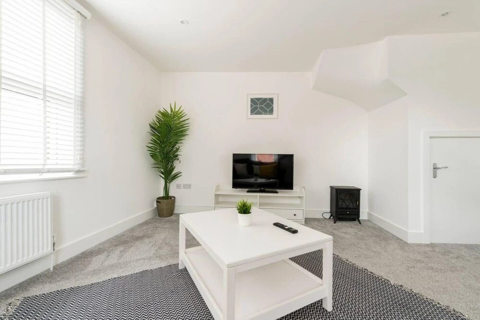 Modern Apartment, Castle View Rochester, England