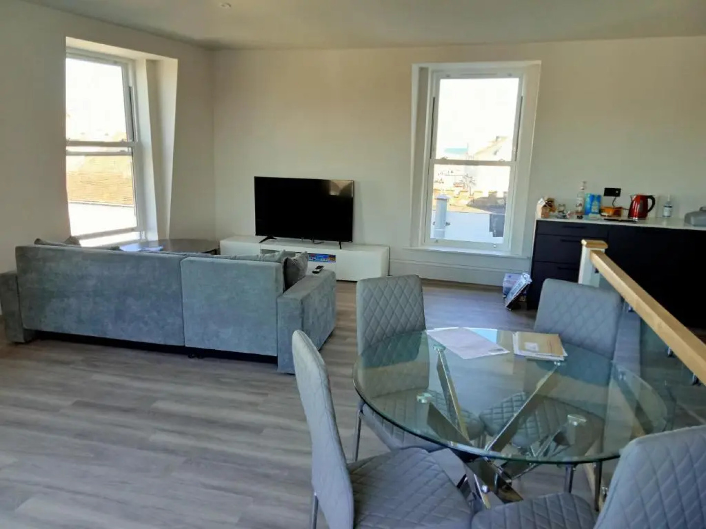 Glorious Duplex Holiday Apartment By The Sea