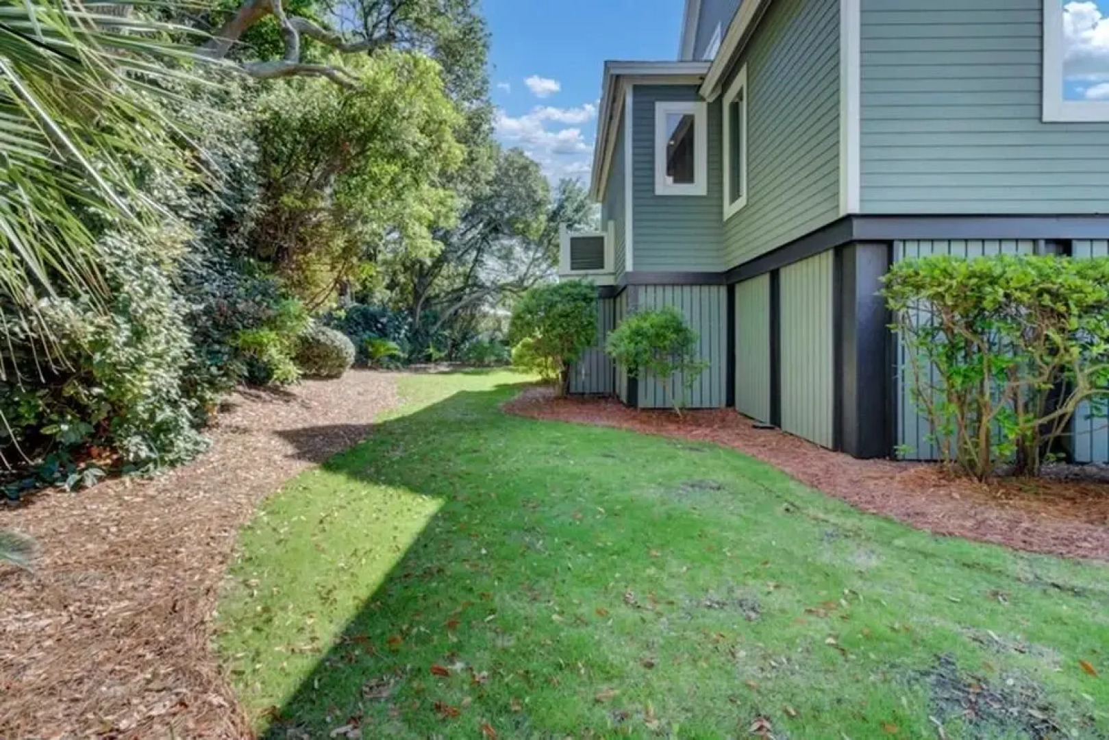 Beachwood East 5 by Wild Dunes With Amenities