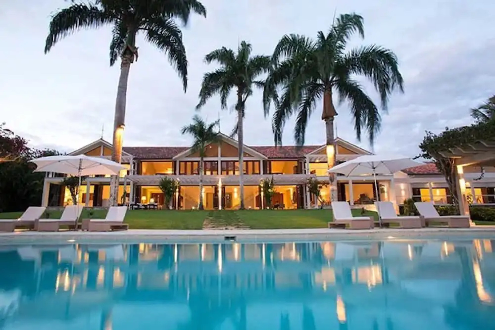 Casa B Institutional