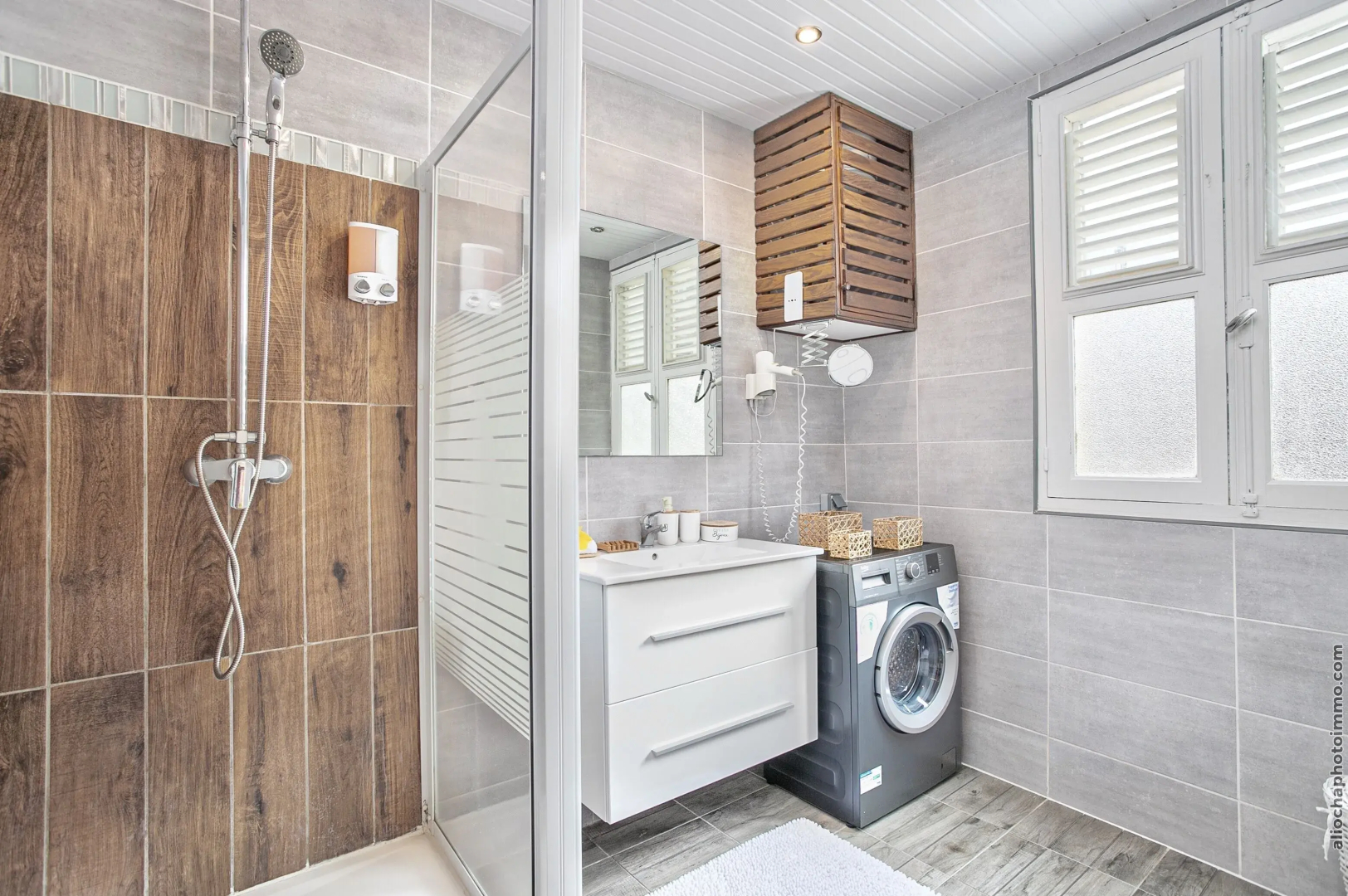 Foyal Suites
