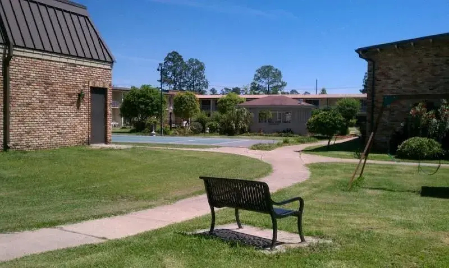 Richmond Suites Hotel