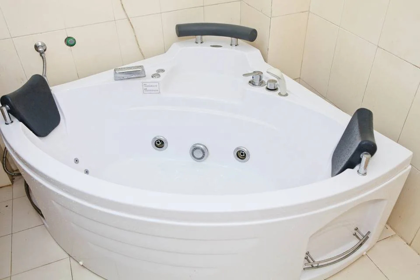 Hoang Mam - LTV  hotel