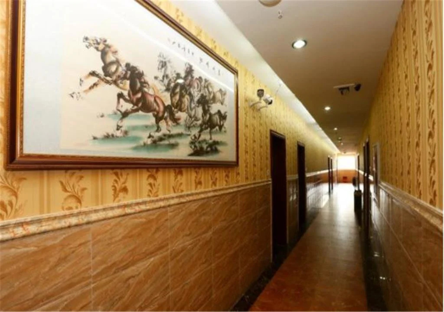 Suining Yaju Business Hotel