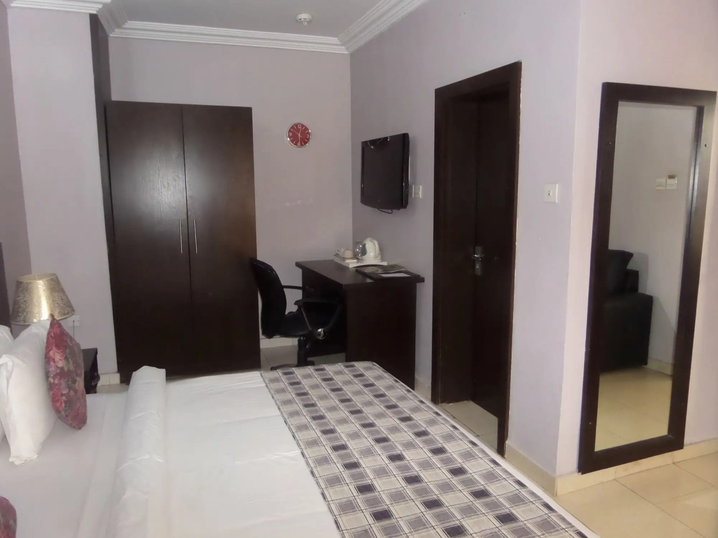 Sheer Luxury Apartments & Suites