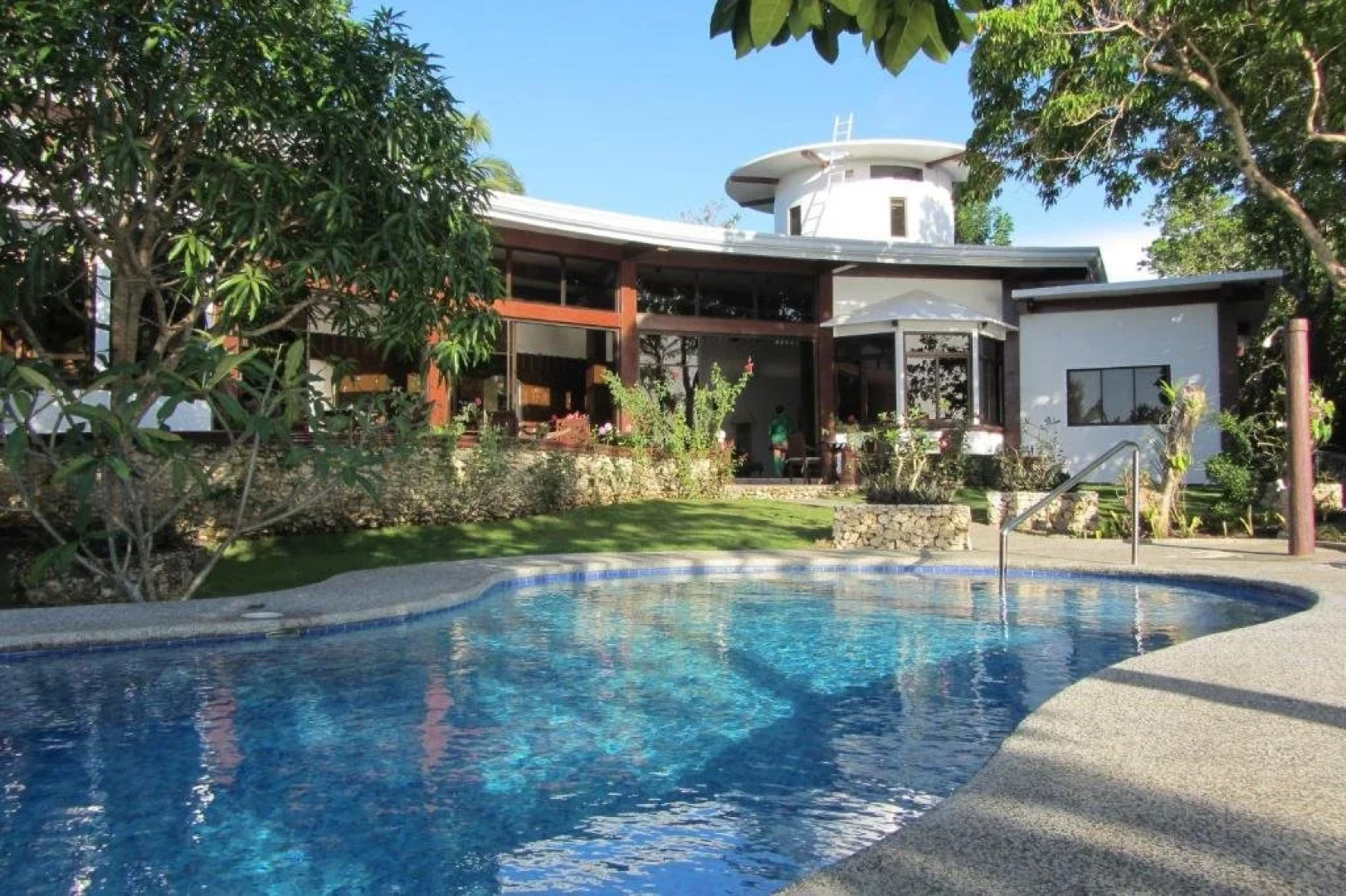 Padre Burgos Castle Resort