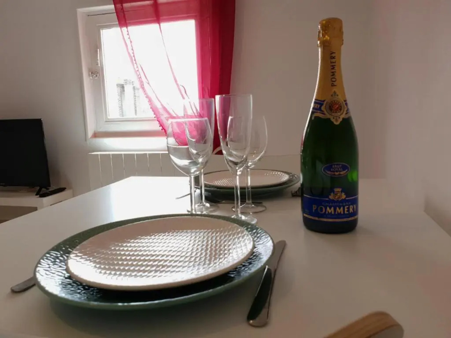 Au 36, Les Apparts Hotel Joigny