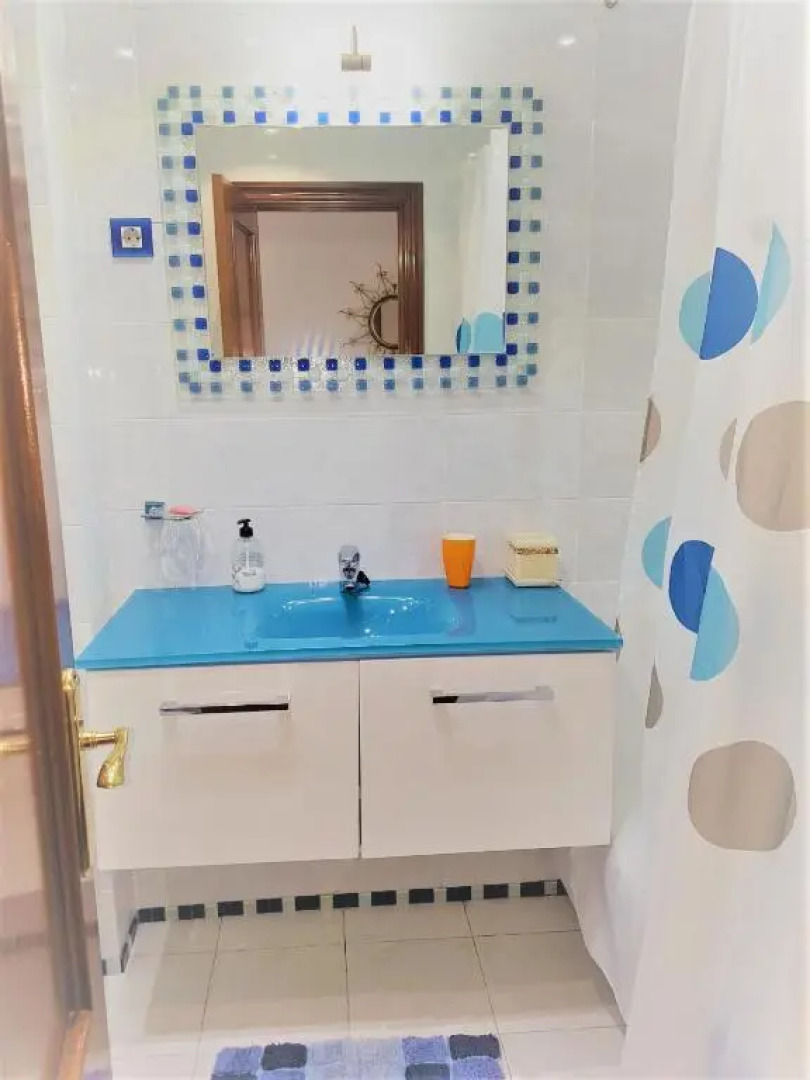 HABITACIONES CON WC PROPIO, COCINA COMPARTIDA Sopela LBI217