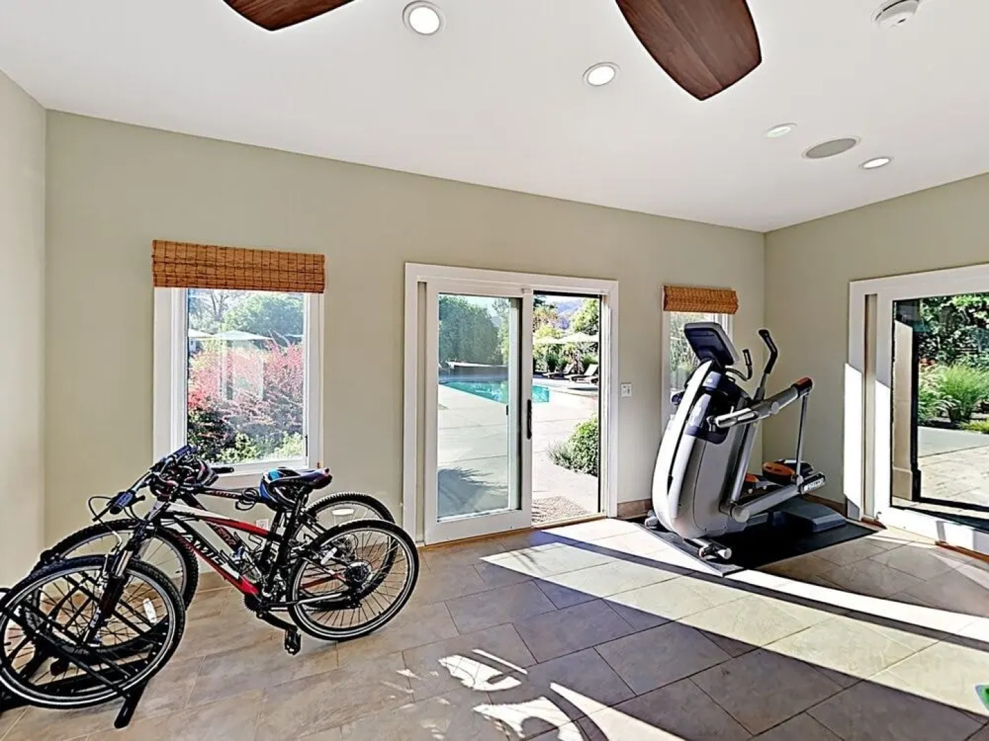 399 Treehaven Ln Home