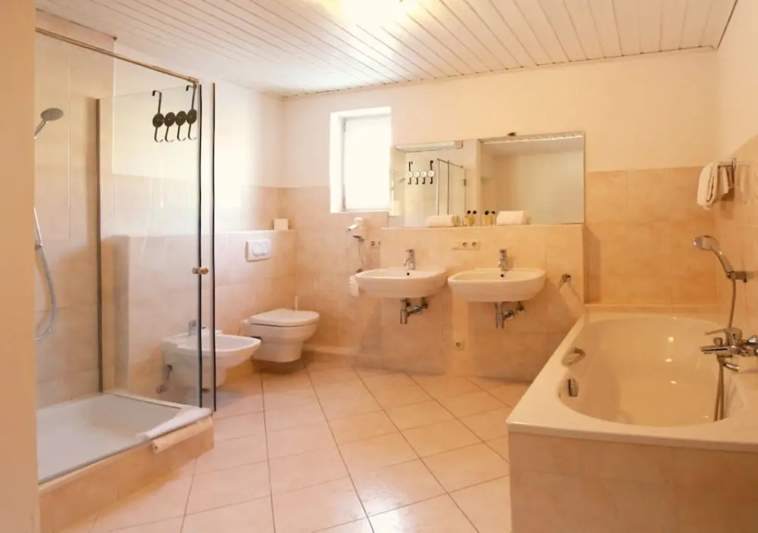 ARRIVEL Pension Haus am Bach