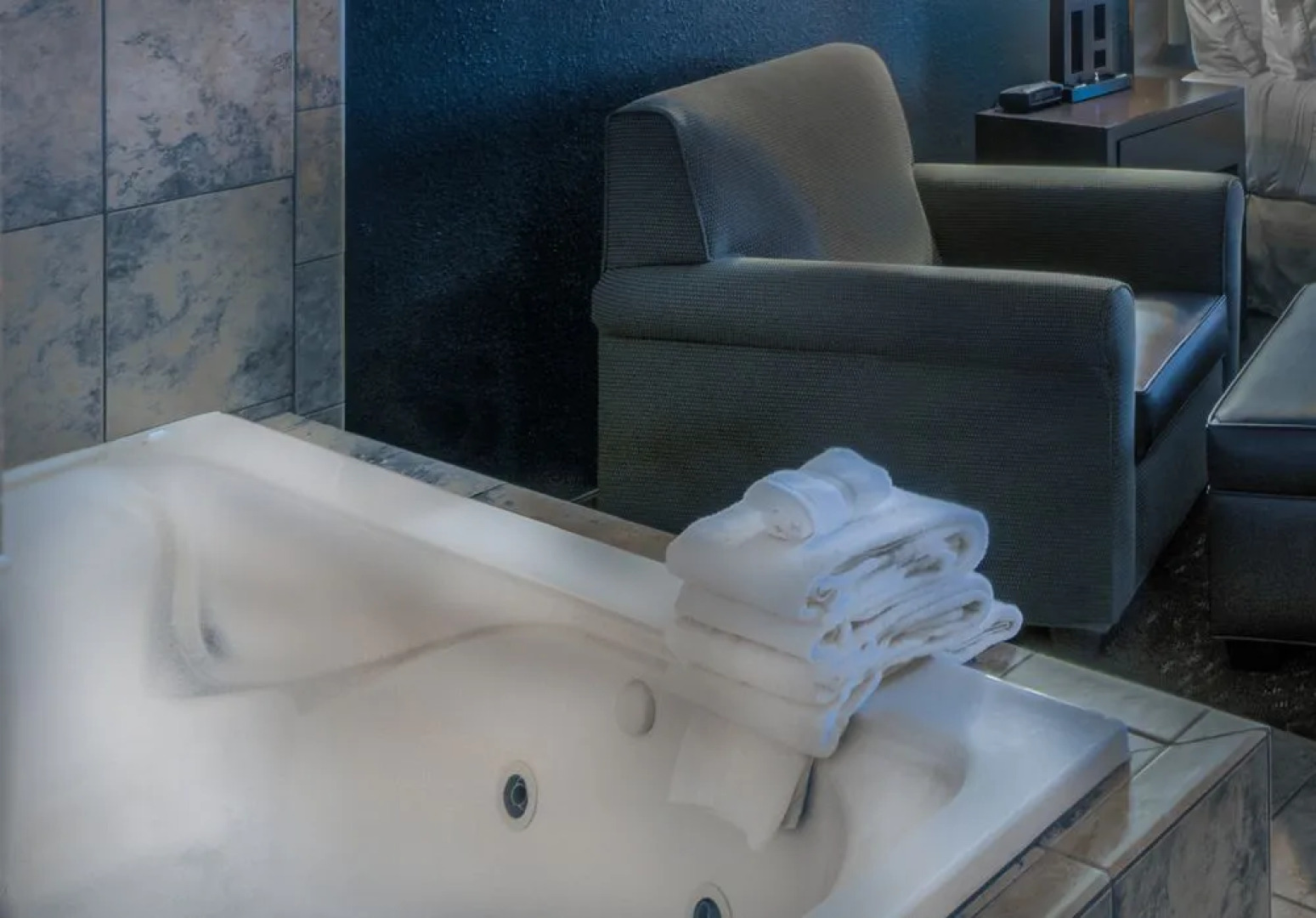 Holiday Inn Express & Suites South Haven