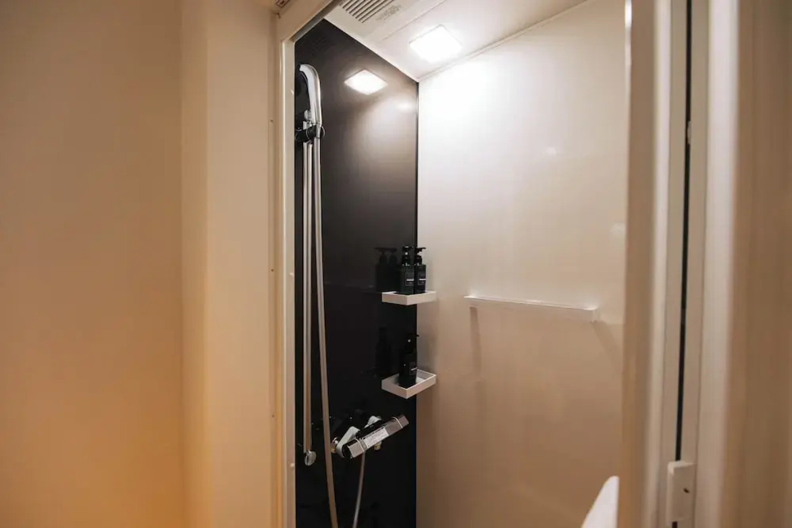 Colorit GOTO ISLANDS