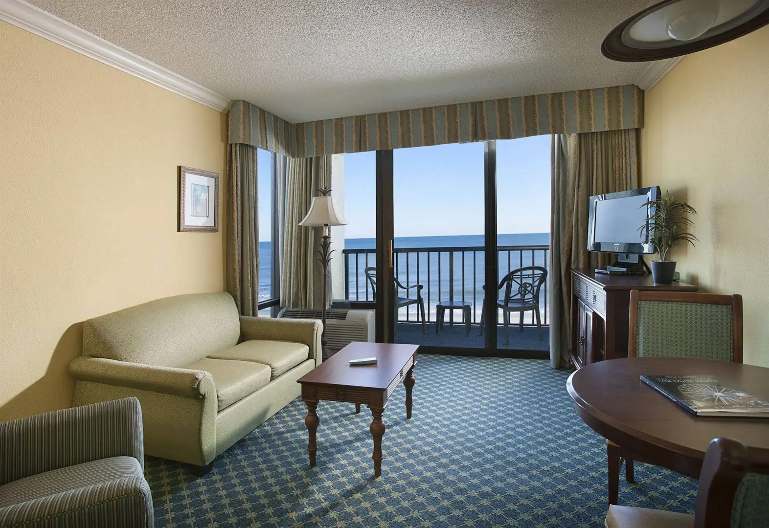 Sea Crest Oceanfront Resort