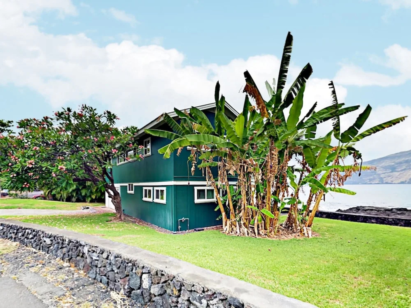 82-6017 Manini Beach Rd Home 3 Bedrooms 2 Bathrooms Home