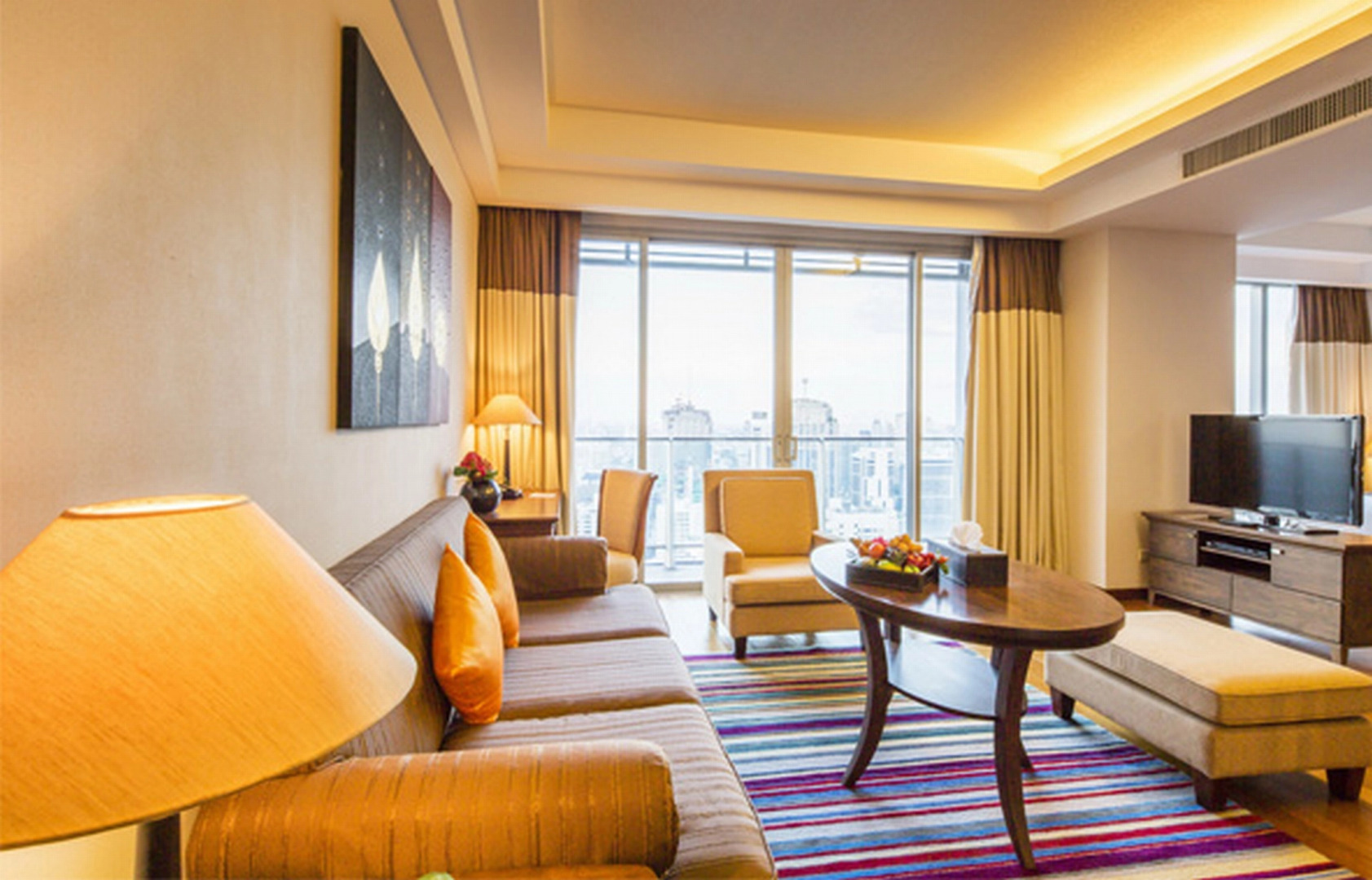 Отель Column Bangkok Hotel