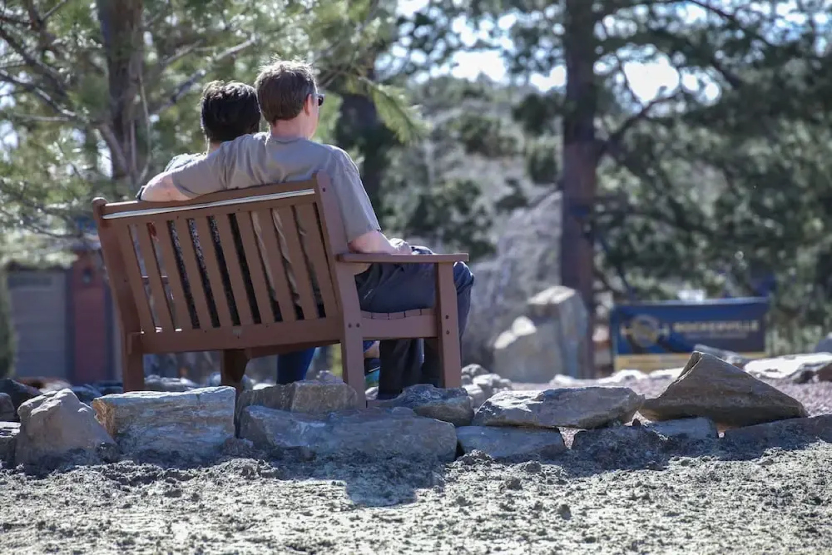 Gold Mining Condo King Bed Modern Comforts