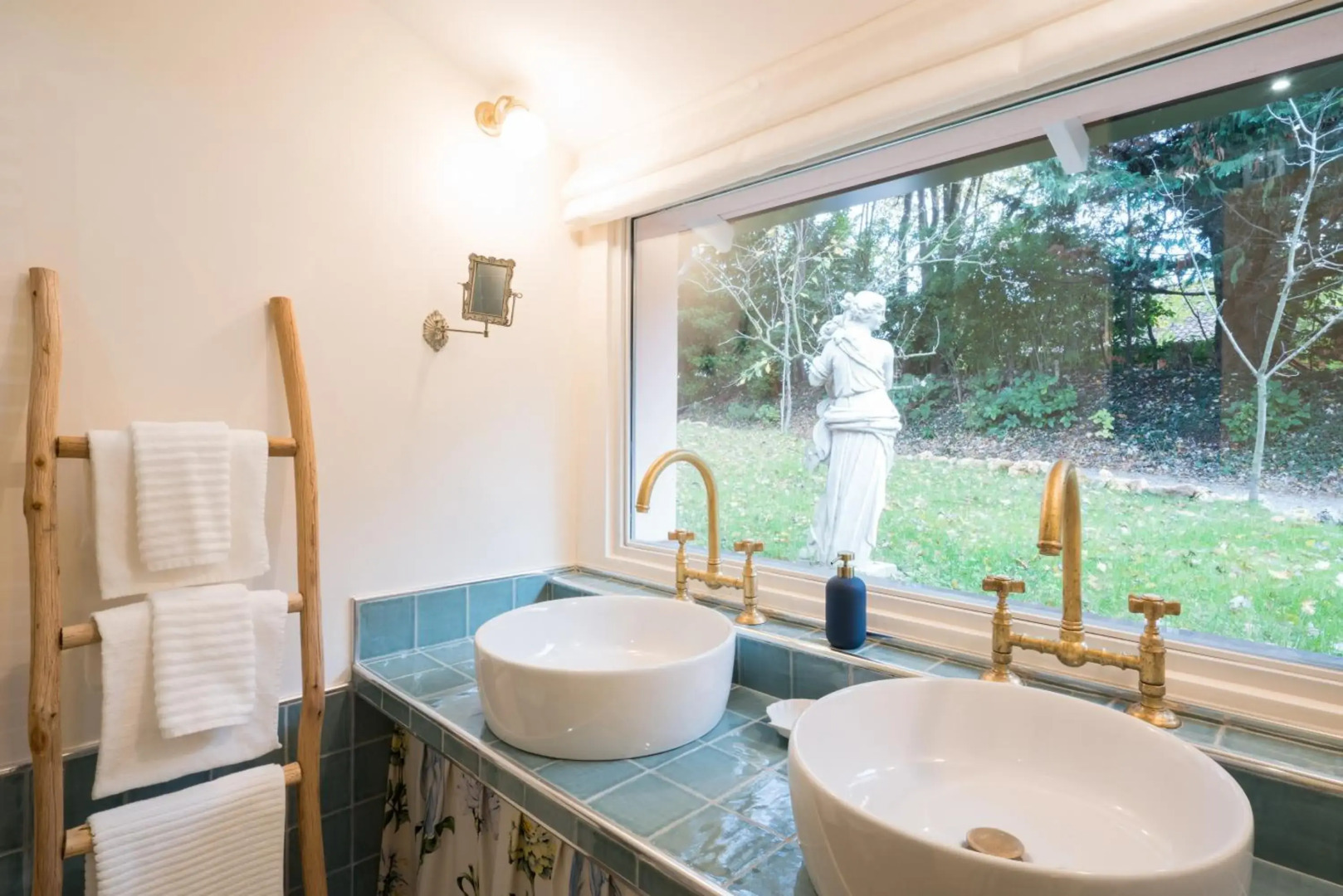 Relais La Foleia - Luxury Villa with private lake