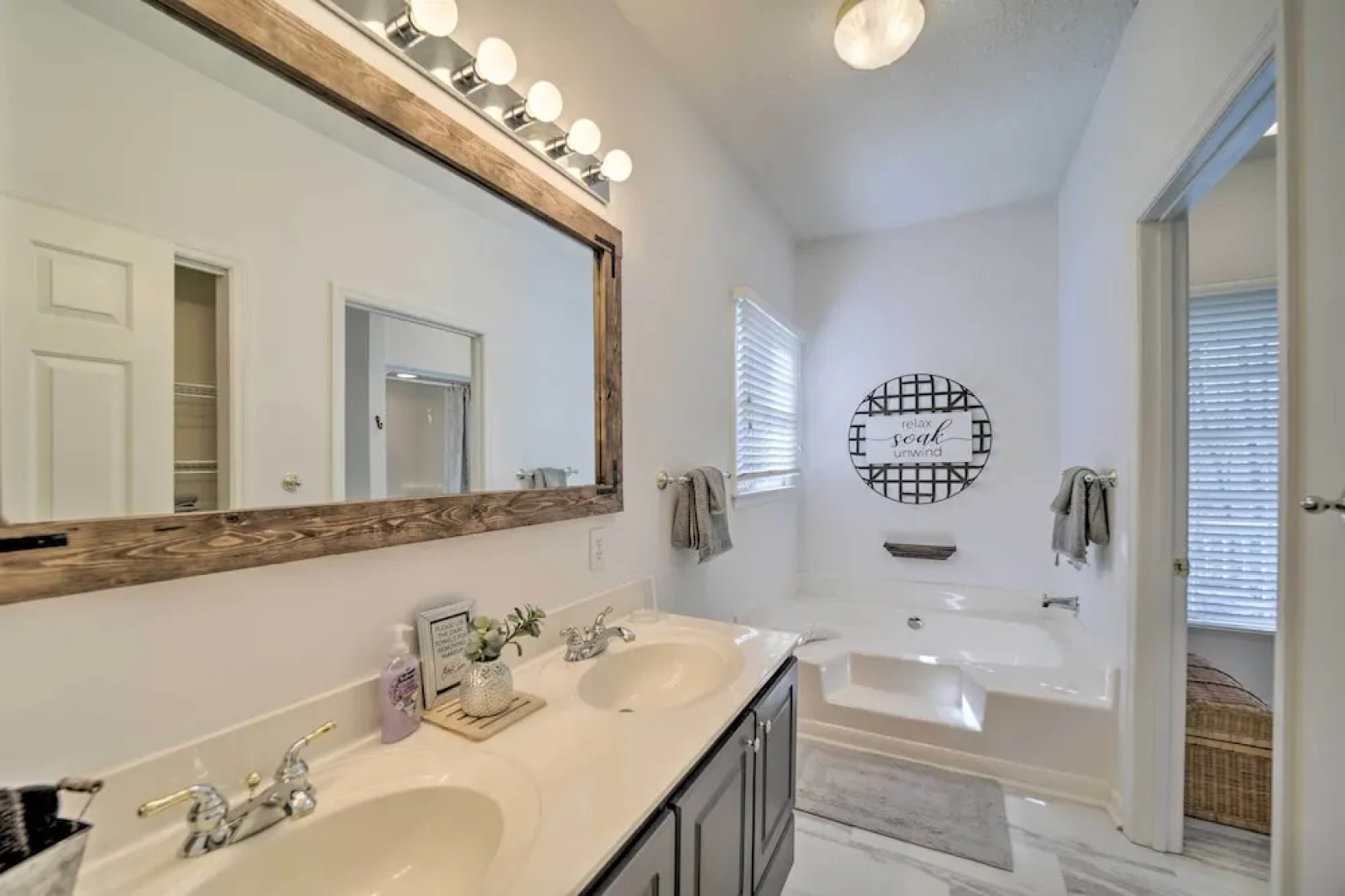 Blue Ridge Mtn Escape: Home w/ Deck & Fire Pit!