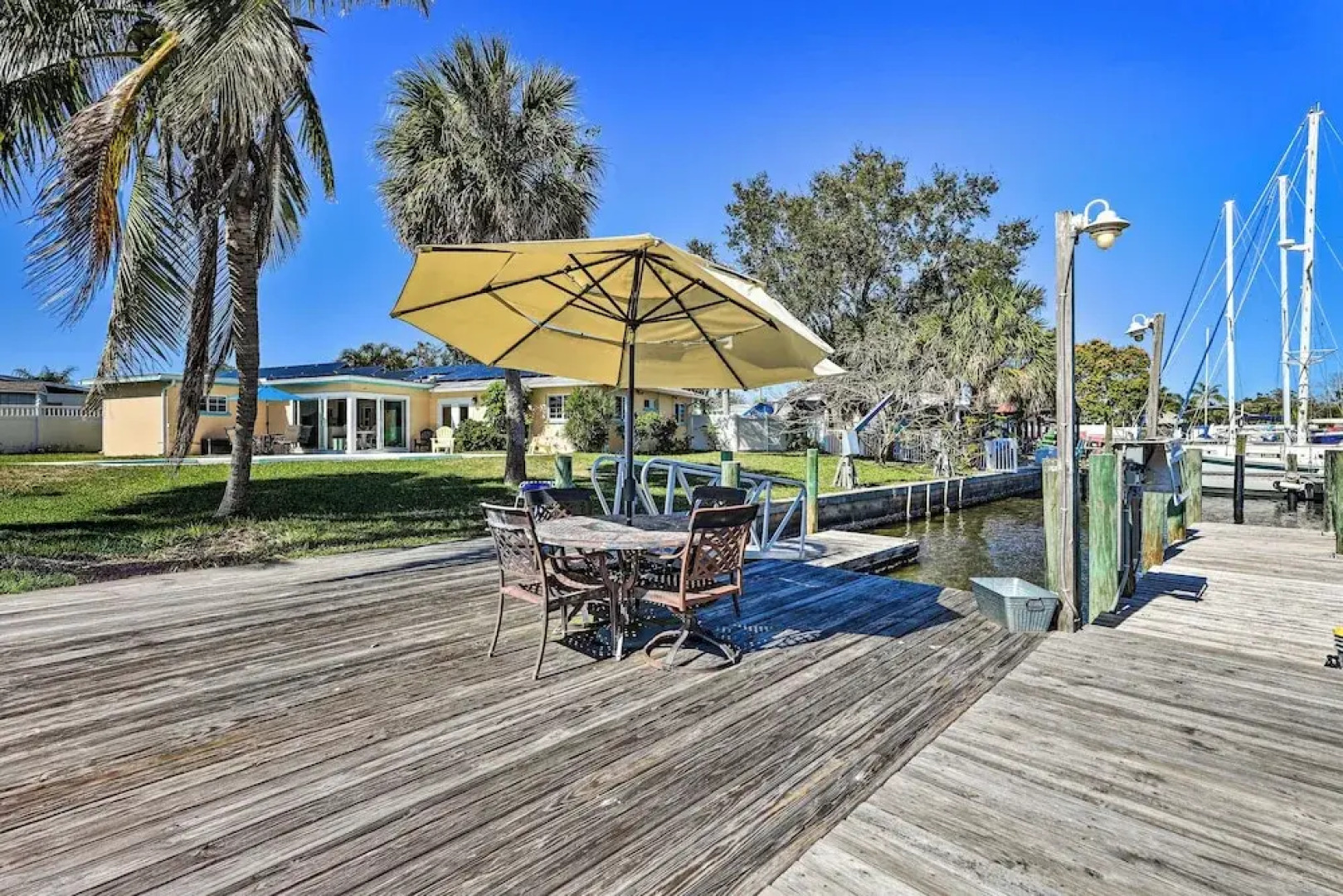 Pool, Dock & Kayaks: Waterfront Palmetto Home