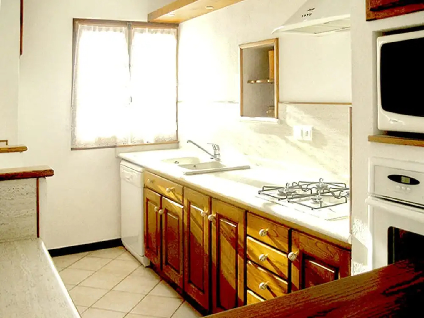 Villa With 2 Bedrooms in Mormoiron, With Private Pool and Furnished Ga