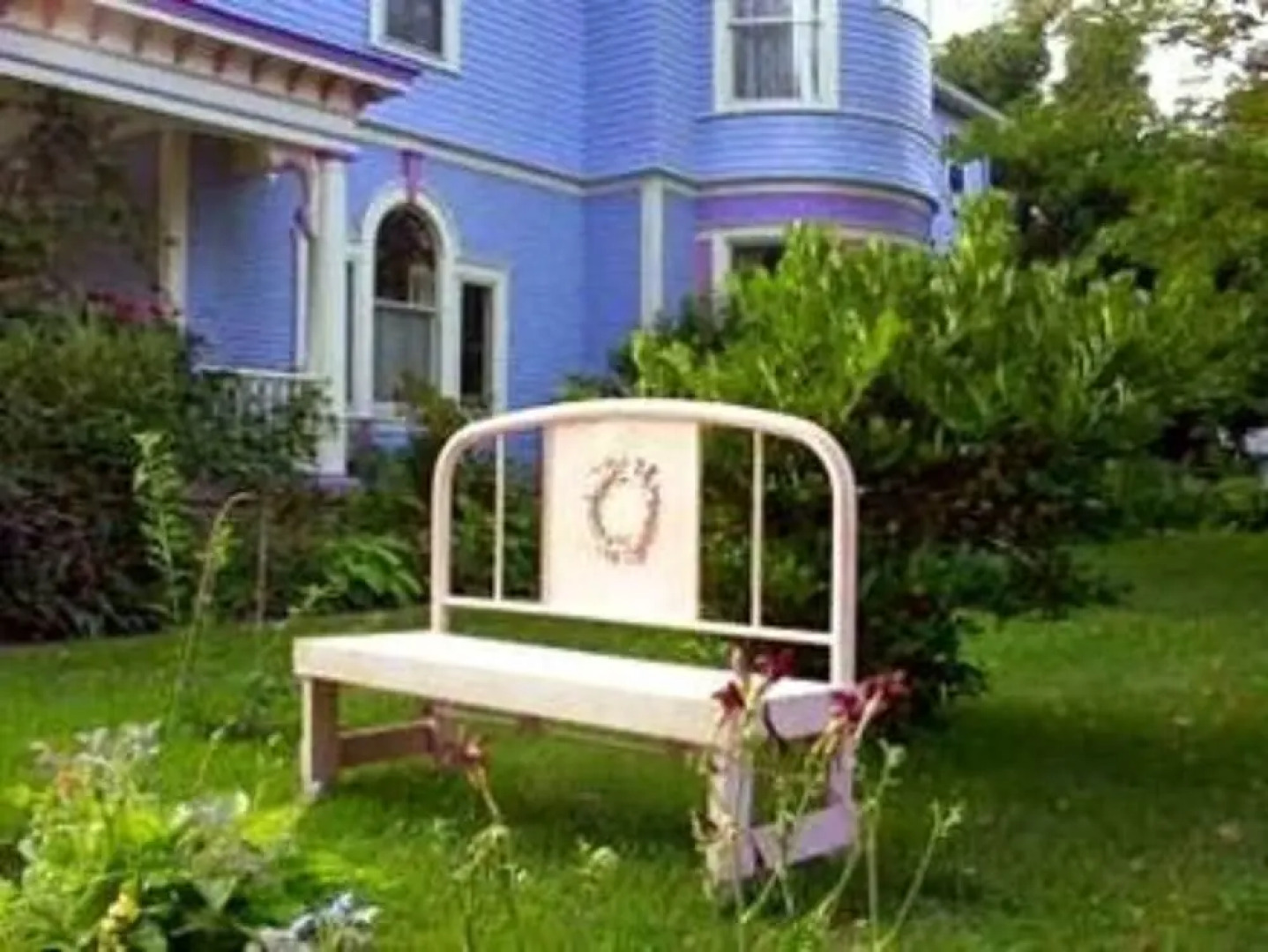 The Blue Belle Inn Bed and Breakfast