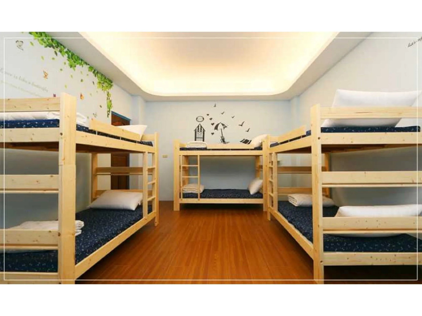 Chalucet Castle Hostel