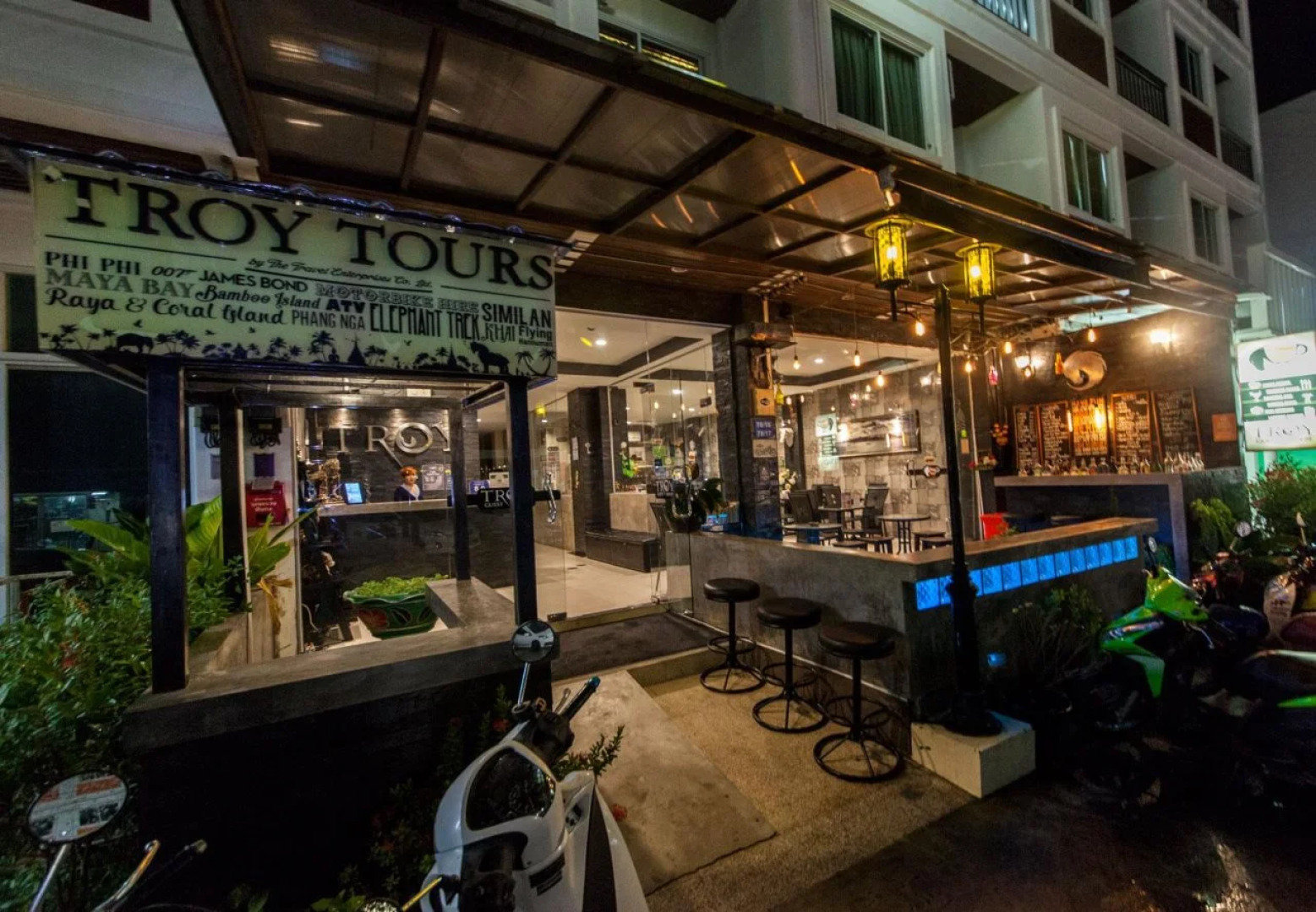 OYO 75321 Gemma Patong