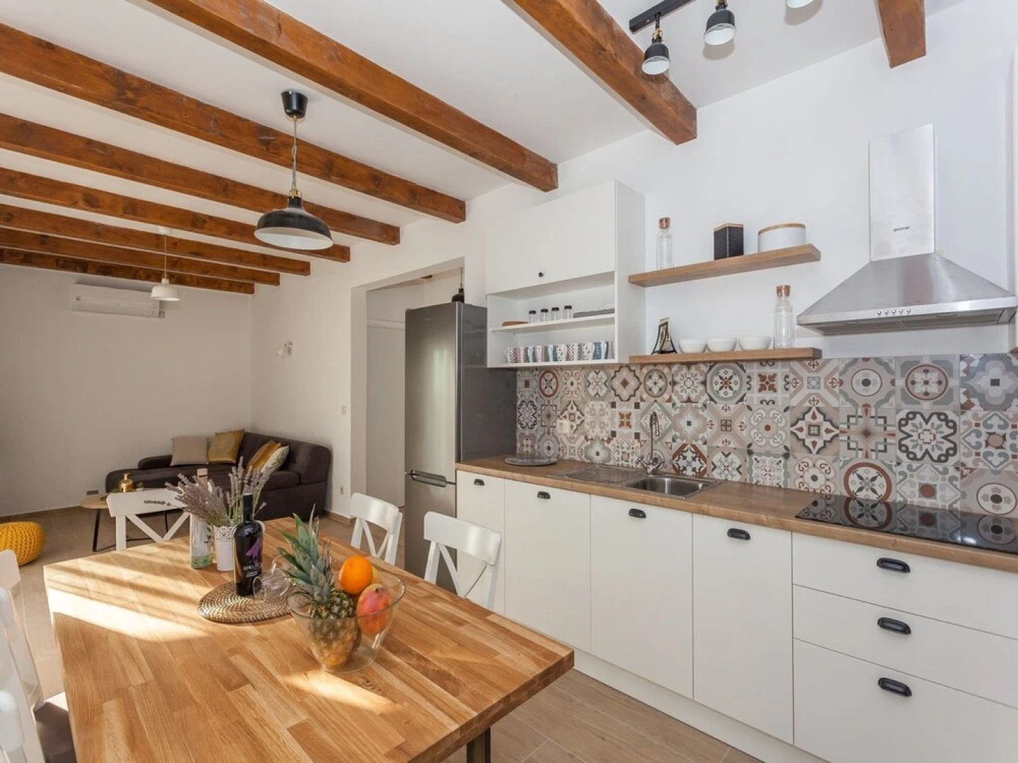 Tranquil Holiday Home in Vrana With Swimming Pool