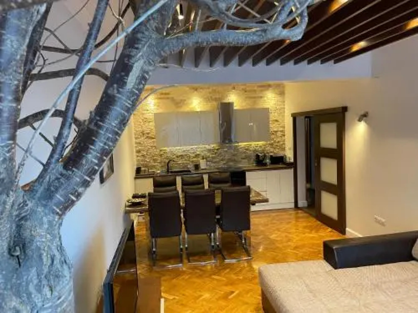 Apartment Antique Theatre