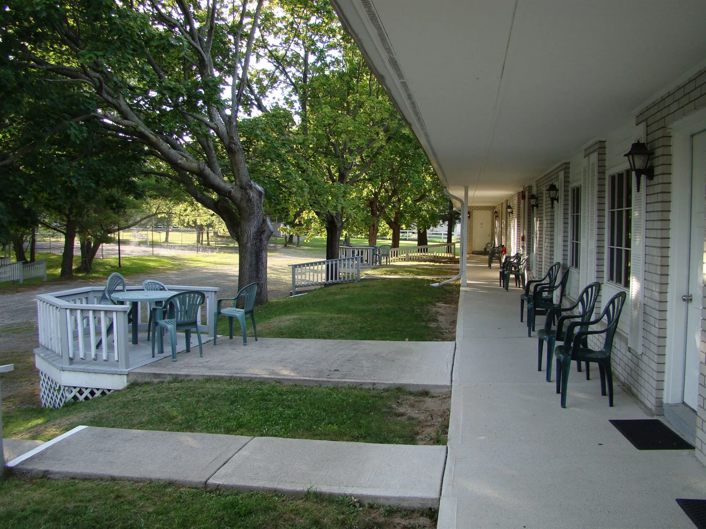 Colonial Resort-1000 Islands