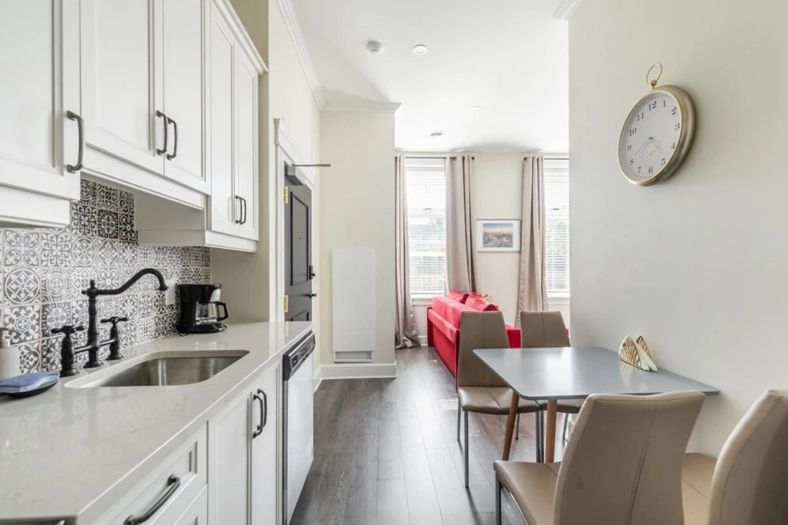 Heritage Rideau 1Br Apartment Free Parking 2