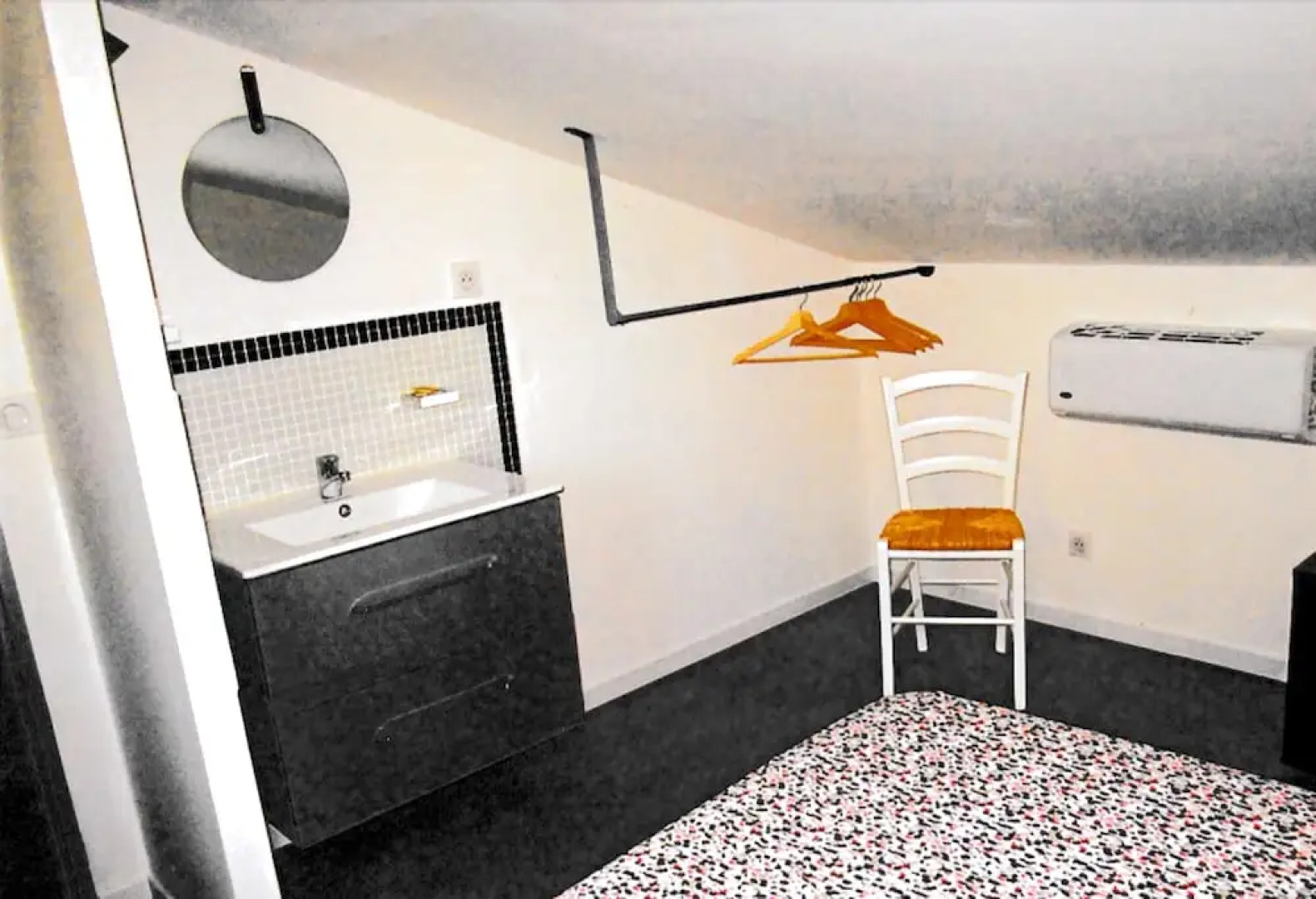 Apartment With 2 Bedrooms in Lançon-provence, With Shared Pool, Enclosed Garden and Wifi - 20 km From the Beach