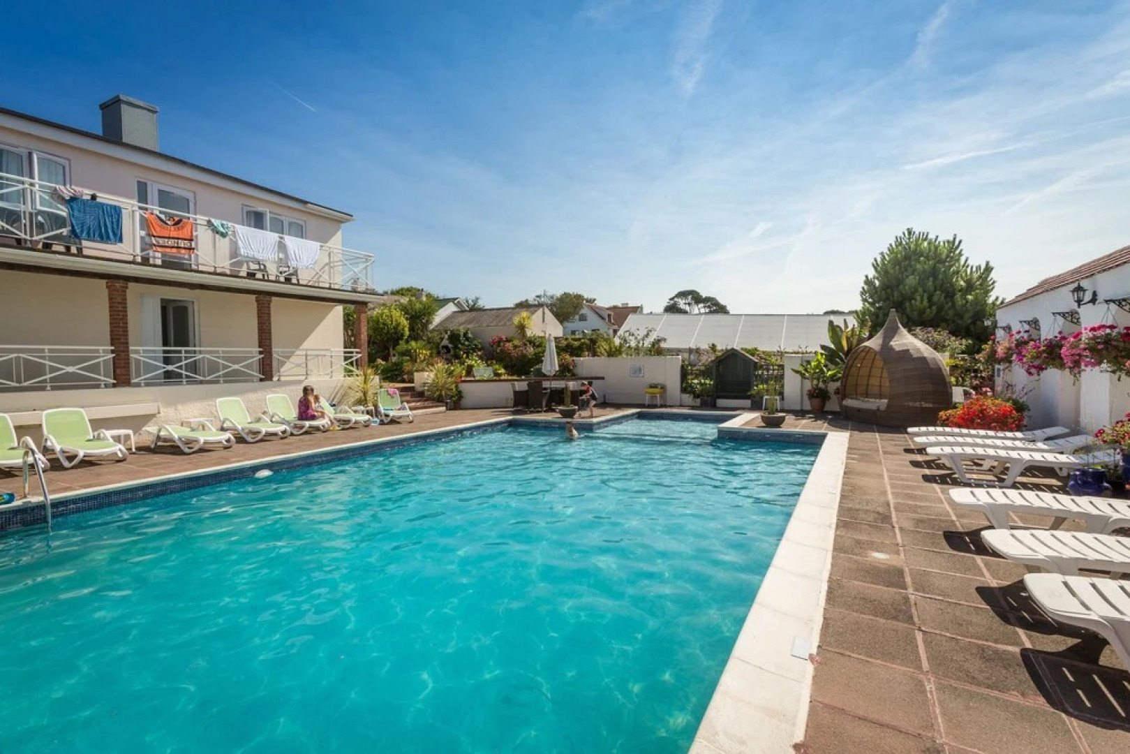 Beau Vallon Holiday Apartments