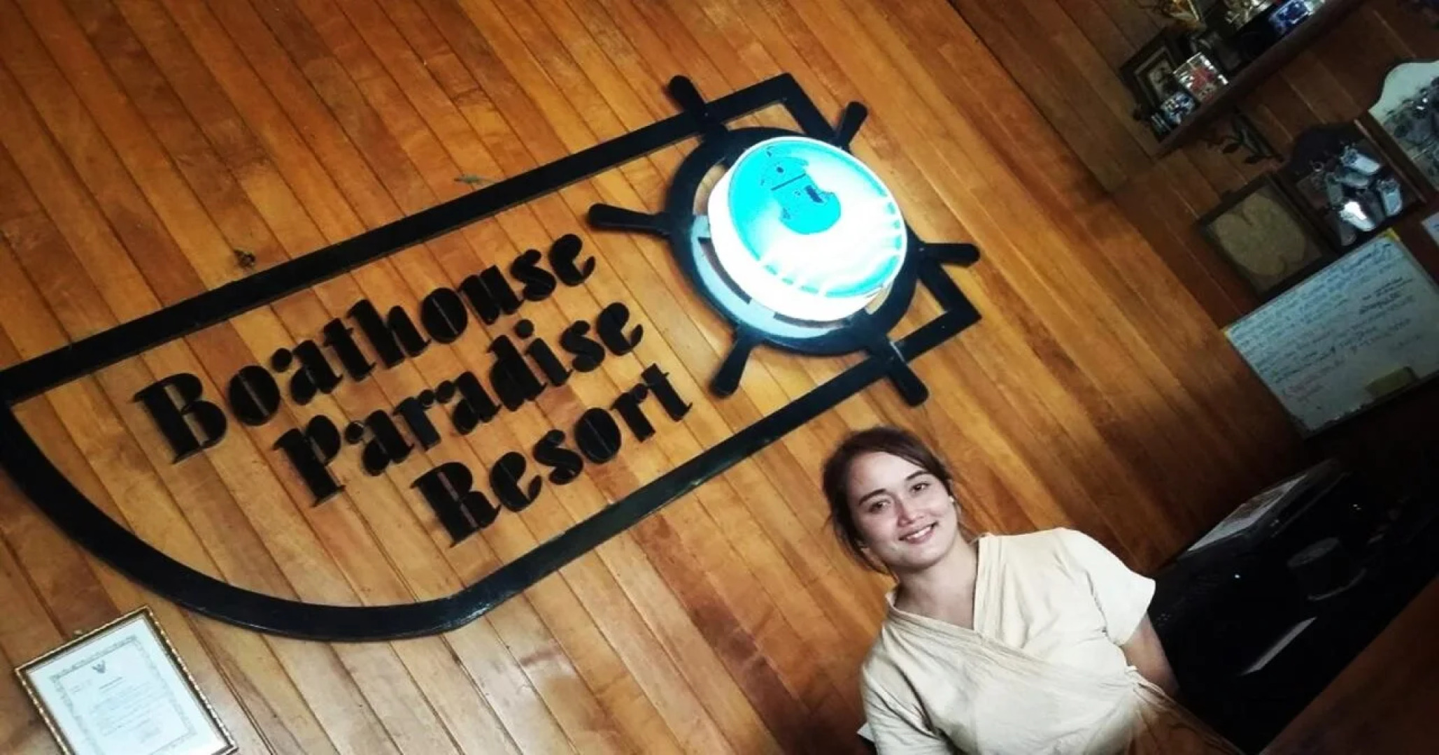 Kaengkrachan Boathouse Paradise Resort