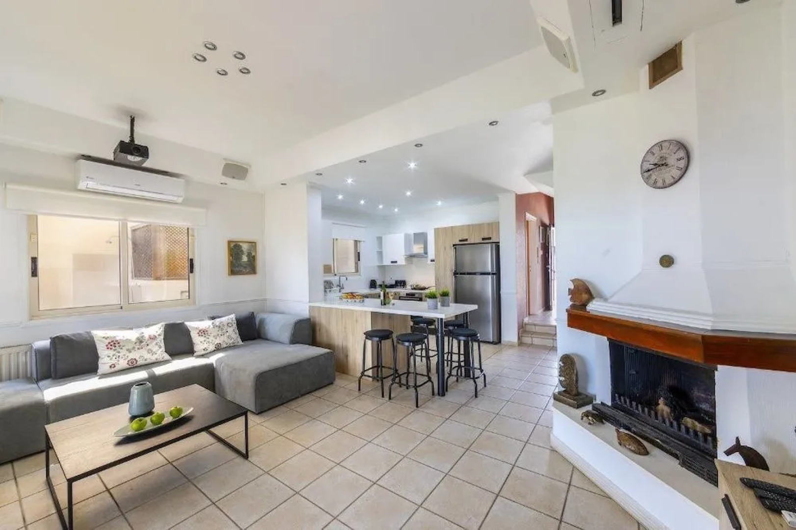 Meneou Beachfront Villa 5